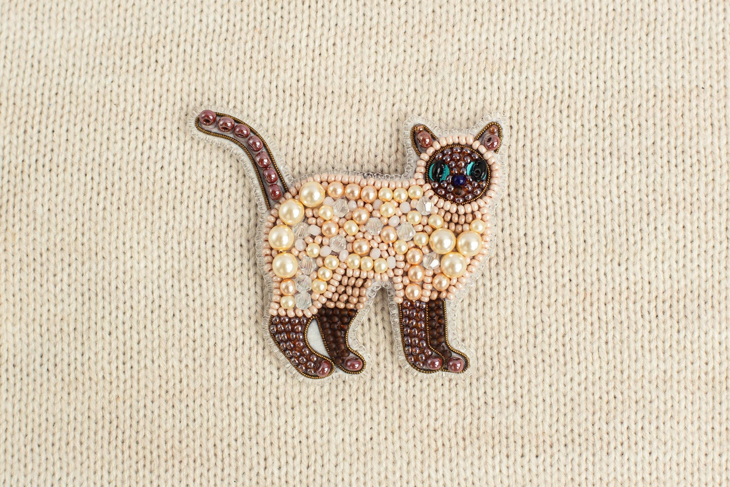 Siamese Cat - Readymade Beaded Brooch