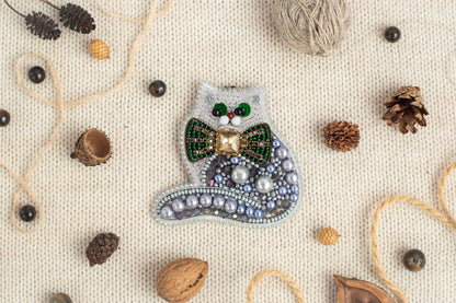 Cat - Readymade Beaded Brooch