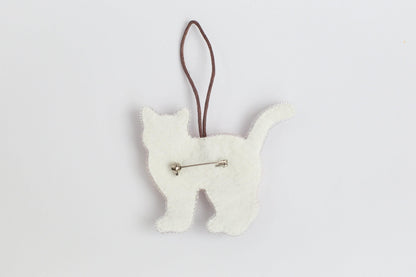 Siamese Cat - Readymade Beaded Brooch
