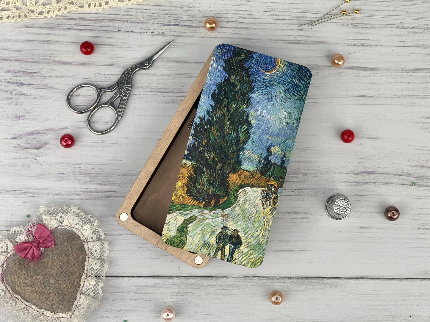 Wooden Needle Minder