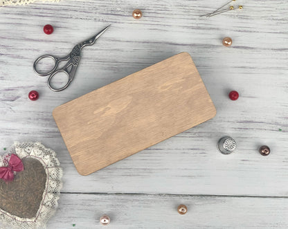 Wooden Needle Minder