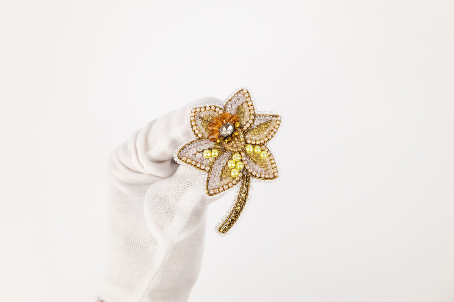 Narcissus Flower - Readymade Beaded Brooch