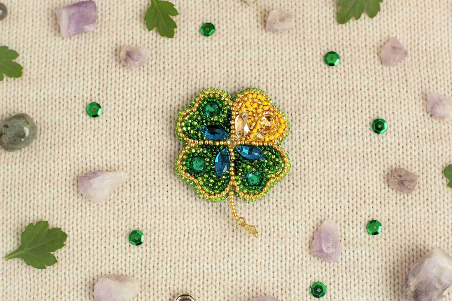Clover - Readymade Beaded Brooch