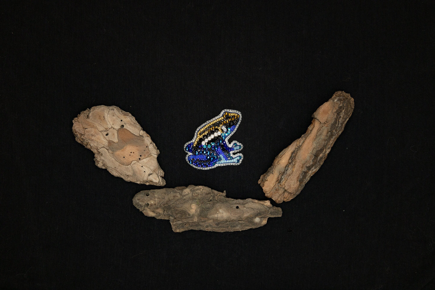 Blue Frog - Readymade Beaded Brooch