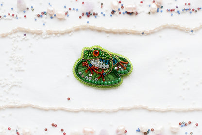 Bead Embroidery Kit Frog. Seed Bead Brooch kit. DIY Craft kit. Beading kit. Needlework beading. Handmade Jewelry Making Kit