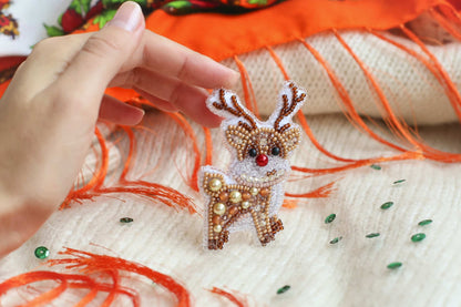 Bead Embroidery Kit Christmas Deer. Seed Bead Brooch kit. DIY Craft kit. Xmas Beading Kit. Needlework beading. Handmade Jewelry Making Kit