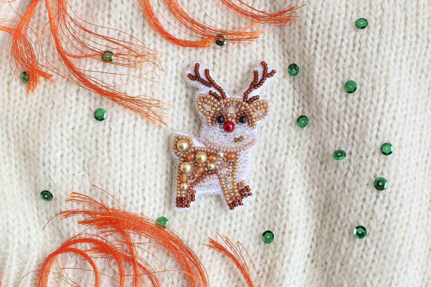 Bead Embroidery Kit Christmas Deer. Seed Bead Brooch kit. DIY Craft kit. Xmas Beading Kit. Needlework beading. Handmade Jewelry Making Kit