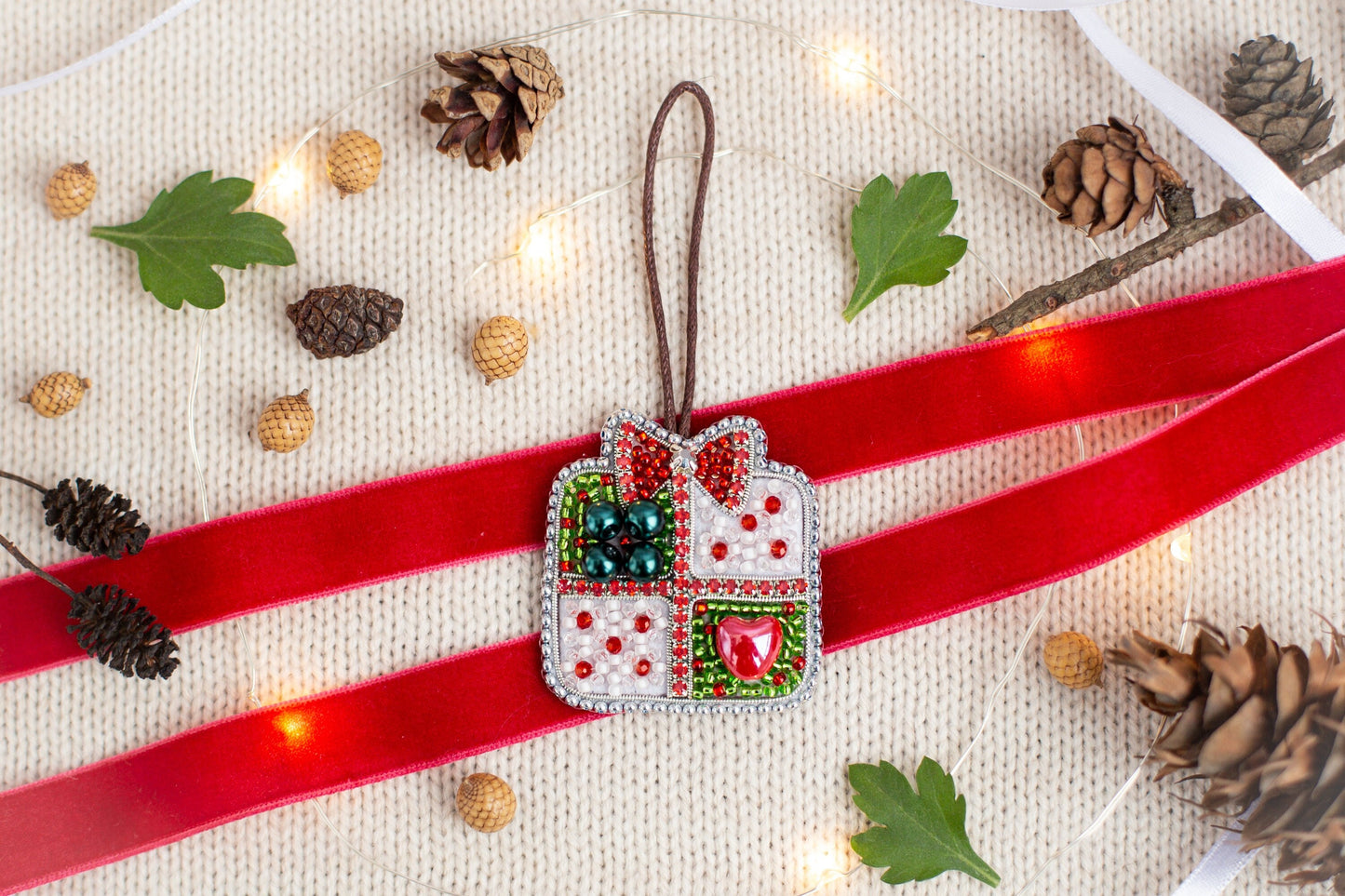 Bead Embroidery Kit Christmas Gift Box. Seed Bead Brooch kit. DIY Craft kit. Xmas Beading Kit. Needlework Handmade Jewelry Making Kit