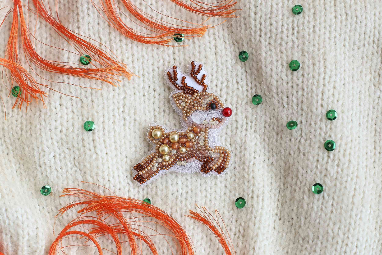 Bead Embroidery Kit Christmas Deer. Seed Bead Brooch kit. DIY Craft kit. Xmas Beading Kit. Needlework beading. Handmade Jewelry Making Kit