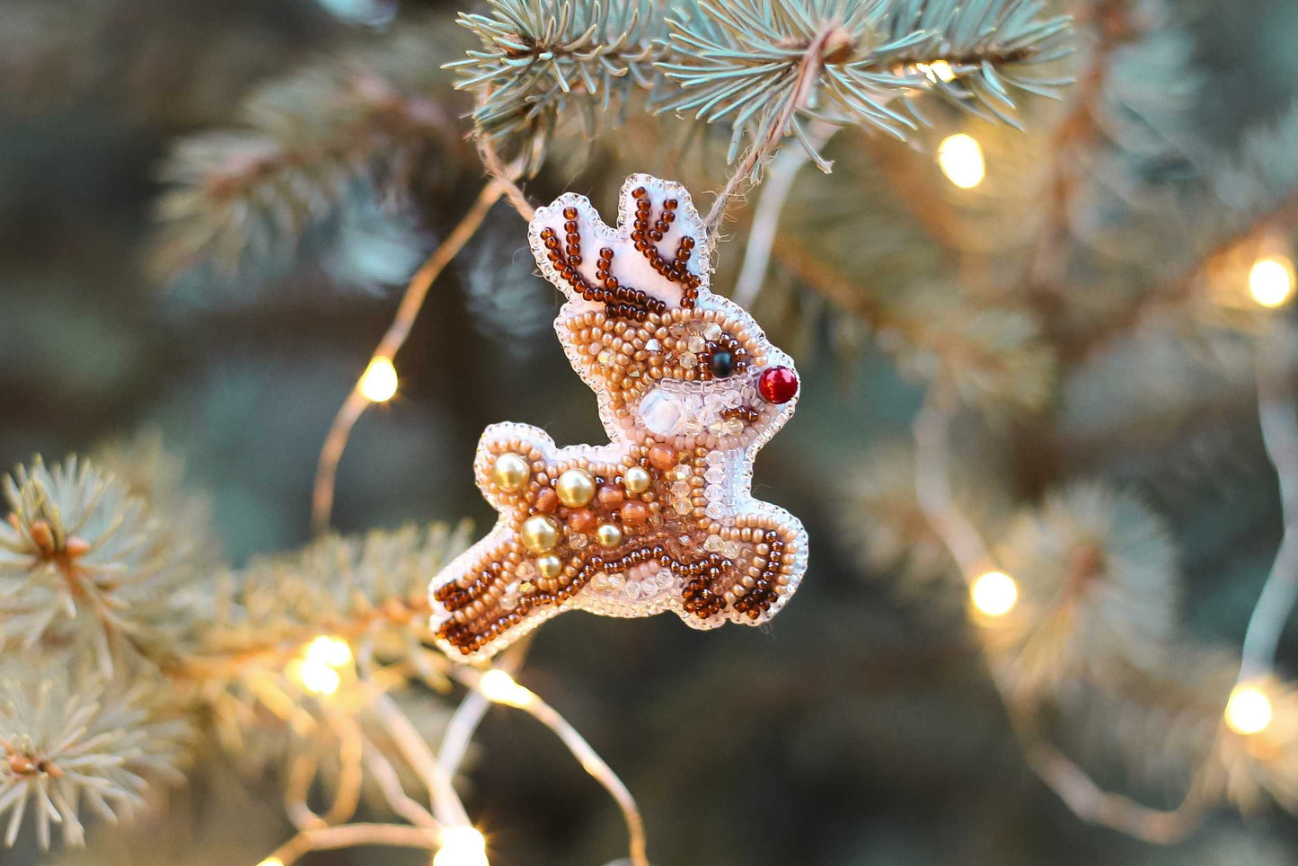 Bead Embroidery Kit Christmas Deer. Seed Bead Brooch kit. DIY Craft kit. Xmas Beading Kit. Needlework beading. Handmade Jewelry Making Kit