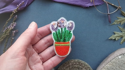 Crocus - Readymade Beaded Brooch