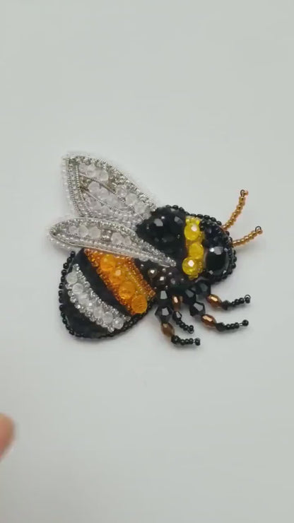 Bead Embroidery Kit Bumblebee. Seed Bead Brooch kit. DIY Craft kit. Insect Beading Kit. Needlework beading. Handmade Jewelry Making Kit