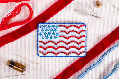 American Flag Bead Embroidery Kit. Seed Bead Brooch kit. DIY Craft kit. Beadweaving Kit. Needlework beading. Handmade Jewelry Making Kit