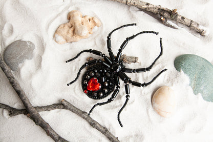 Black Widow Spider DIY Bead Embroidery Kit. Seed Bead Brooch kit. DIY Craft kit. Beadweaving Kit. Needlework beading