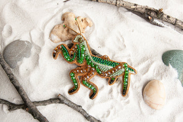 Praying Mantis Brooch Beading DIY Kit