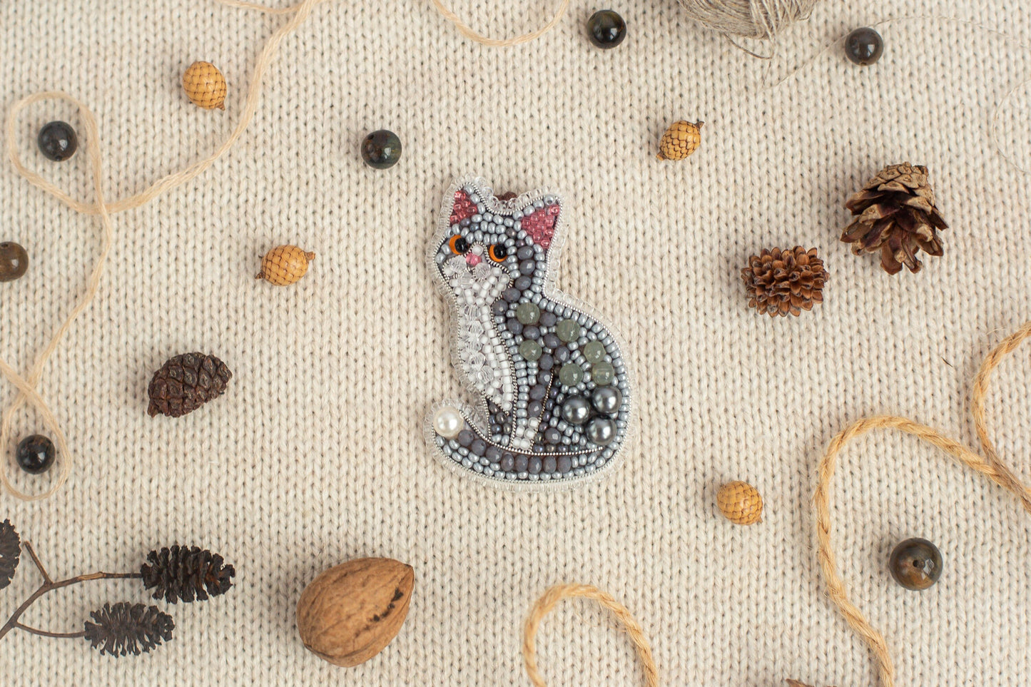 Gray Cat Bead embroidery kit. Seed Bead Brooch kit. DIY Craft kit. Beadweaving Kit. Needlework beading. Handmade Jewelry Making Kit