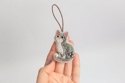 Gray Cat Bead embroidery kit. Seed Bead Brooch kit. DIY Craft kit. Beadweaving Kit. Needlework beading. Handmade Jewelry Making Kit