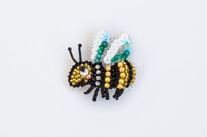Bee Bead embroidery kit. Seed Bead Brooch kit. DIY Craft kit. Beadweaving Kit. Needlework beading. Handmade Jewelry Making Kit