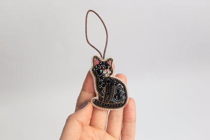 Black Cat Bead embroidery kit. Seed Bead Brooch kit. DIY Craft kit. Beadweaving Kit. Needlework beading. Handmade Jewelry Making Kit