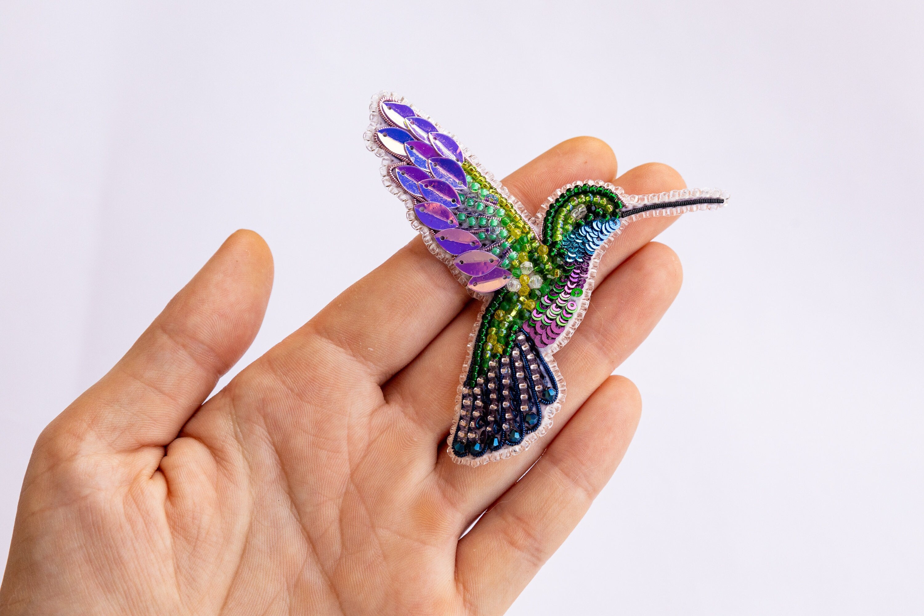 Handmade embroidered brooch hummingbird bird, summer bird of paradise store brooch, hummingbird silk brooch, crystal beads brooch bird