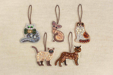 Set of 5 Cats DIY Beaded Brooches Kits