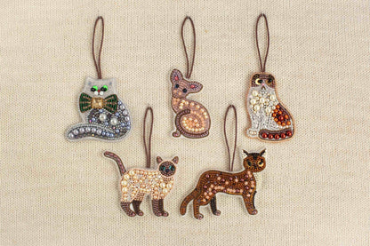 Set of 5 Cats DIY Beaded Brooches Kits, Craft kits, Beaded Cat Brooches, Jewelry Making Kits for Adults, Needlework beading