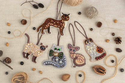 Set of 5 Cats DIY Beaded Brooches Kits, Craft kits, Beaded Cat Brooches, Jewelry Making Kits for Adults, Needlework beading