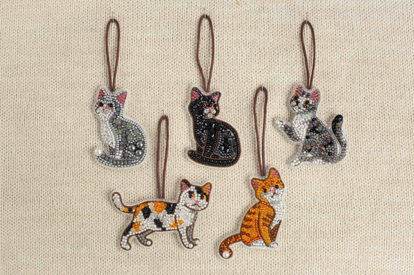 Set of 5 Cats DIY Beaded Brooches Kits, Craft kits, Beaded Cat Brooches, Jewelry Making Kits for Adults, Needlework beading