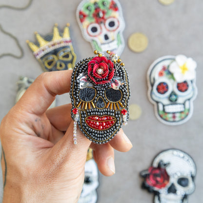 Skull Bead embroidery kit. Seed Bead Brooch kit. DIY Craft kit. Beading kit. Needlework beading. Handmade Jewelry Making Kit, Los Muertos