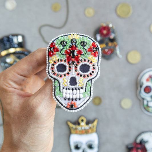 Skull Bead embroidery kit. Seed Bead Brooch kit. DIY Craft kit. Beading kit. Needlework beading. Handmade Jewelry Making Kit, Los Muertos